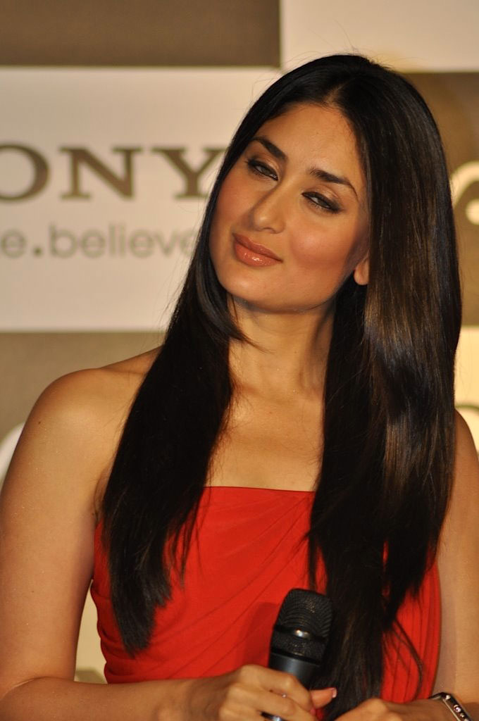 Kareena launches Sony Vaio laptops pictures | Picture 45821